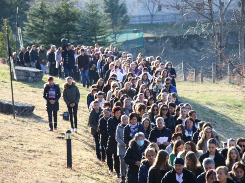 FOTO: Put križa kroz fratarski gaj na Šćitu