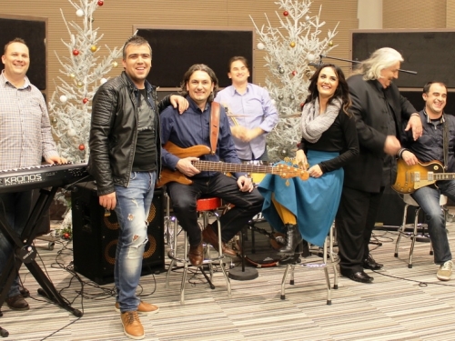 Grupa Gabriel snimila spot za Božićnu pjesmu 'Rođen je Kralj'