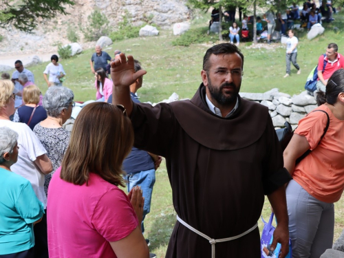 FOTO/VIDEO: Tisuće vjernika na Kedžari proslavilo Divin dan