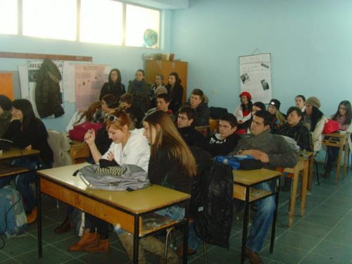 Foto: Održano predavanje maturantima o studiranju u Zagrebu, Sarajevu i Mostaru