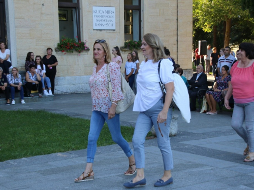 FOTO: Druga večer trodnevnice Maloj Gospi na Šćitu