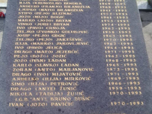 FOTO: Obilježena 21. obljetnica stradanja na Hudutskom