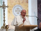 Papa ne želi jesti s kongresnicima, nego večerati s beskućnicima