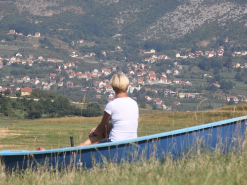 FOTO: Na Ramskom jezeru održana veslačka regata