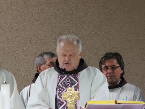 FOTO: Vanjska proslava sv. Ante u župi Gračac