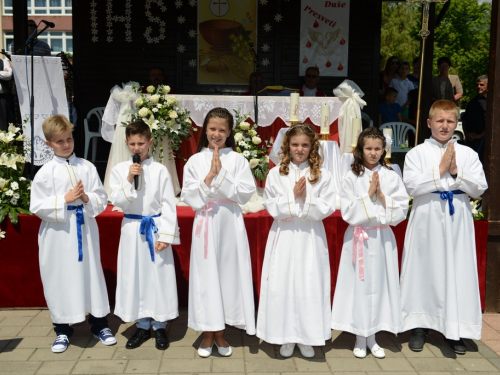 FOTO: Prva pričest u župi Prozor