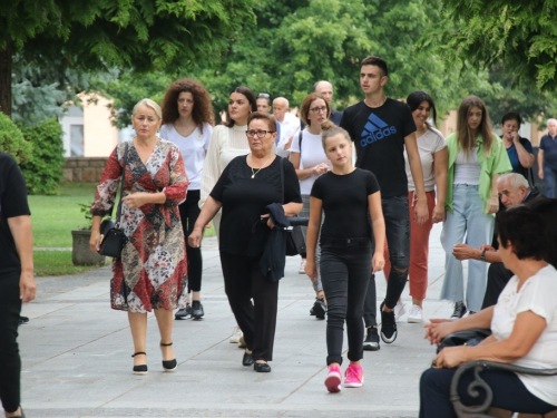 FOTO: Na Šćitu započela priprava za Veliku Gospu