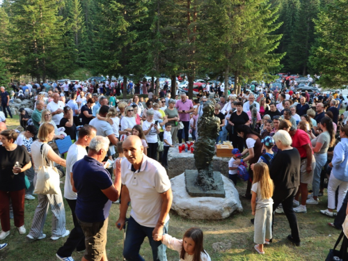 FOTO/VIDEO: Uočnica na Kedžari - Divin dan 2025.