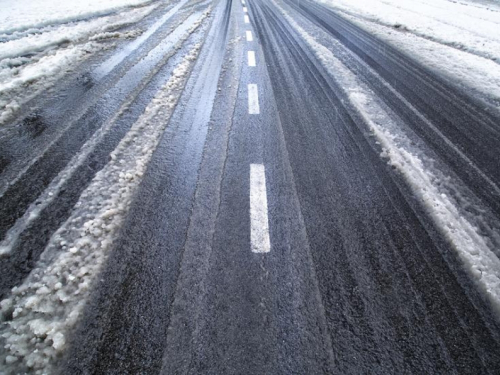 Poledica u gorju te kod tunela i mostova