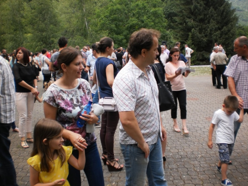 FOTO: Vanjska proslava sv. Ante u župi Gračac