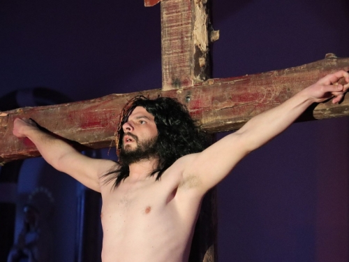 FOTO: Prikaz muke Kristove u crkvi Presvetog Srca Isusova u Prozoru