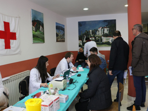 FOTO: Uspješna akcija darivanja krvi u Prozoru