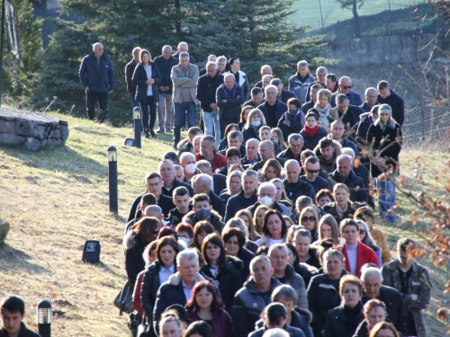 FOTO: Put križa kroz fratarski gaj na Šćitu