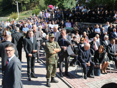 FOTO: Na Uzdolu obilježena 24. obljetnica stravičnog pokolja nad Hrvatima