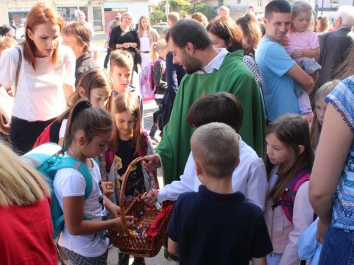 FOTO: Sv. Misa za početak nove školske godine u župi Prozor