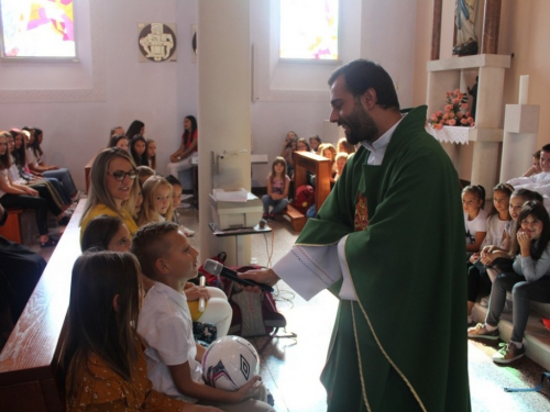 FOTO: Sv. Misa za početak nove školske godine u župi Prozor