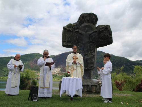 FOTO: Tijelovo u župi Rama-Šćit