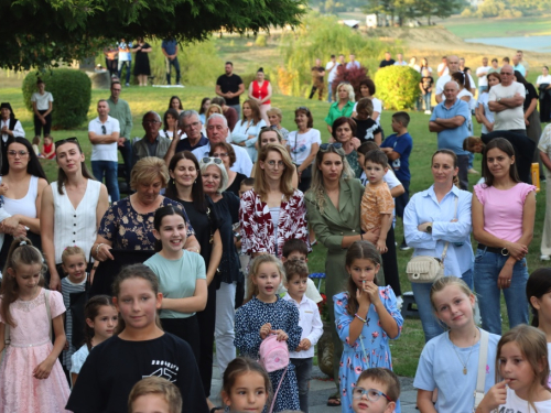 FOTO: Započela trodnevnica na Šćitu uoči Male Gospe, prvi dan posvećen školarcima