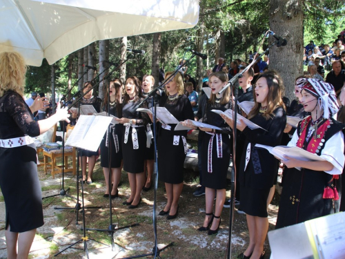 FOTO/VIDEO: Tisuće vjernika na Kedžari proslavilo Divin dan