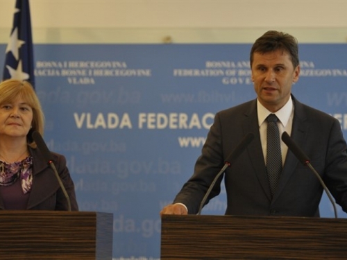 Novalić najavio privatizaciju 8 poduzeća i ukidanje 30 državnih institucija