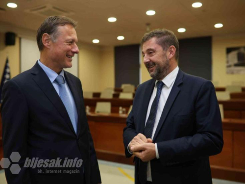 Hrvatsko veleposlanstvo u BiH odbacilo optužbe na račun Jandrokovića