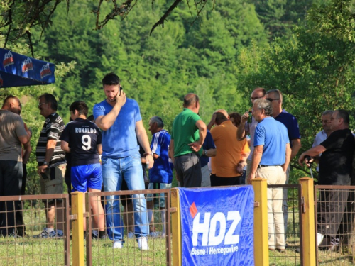 FOTO: Hrvatski član Predsjedništva BiH na druženju s ramskim HDZ-om