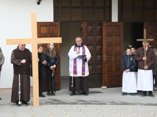 FOTO: Ramski put križa u Podboru