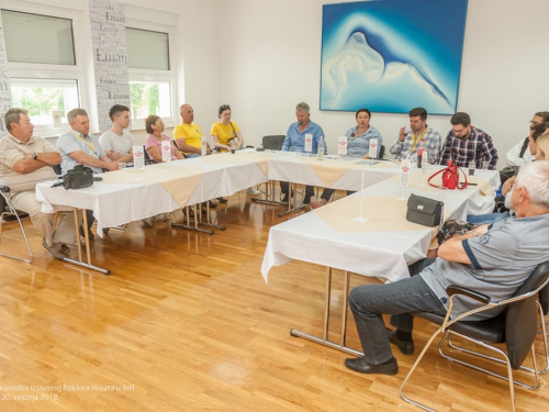 FOTO: Državna smotra izvornog folklora Hrvata u BiH