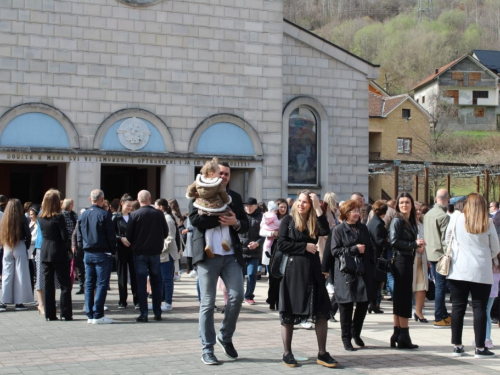 FOTO: Proslava Uskrsa u župi Prozor