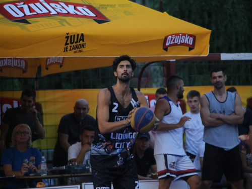 FOTO: Ekipa ''Makarska 3x3'' pobjednik 19. Streetball Rama 2021.