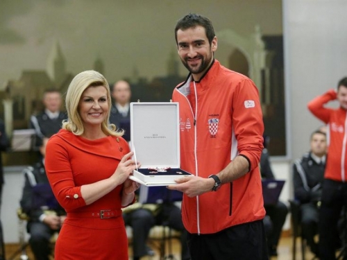 Predsjednica Hrvatske odlikovala hrvatske tenisače