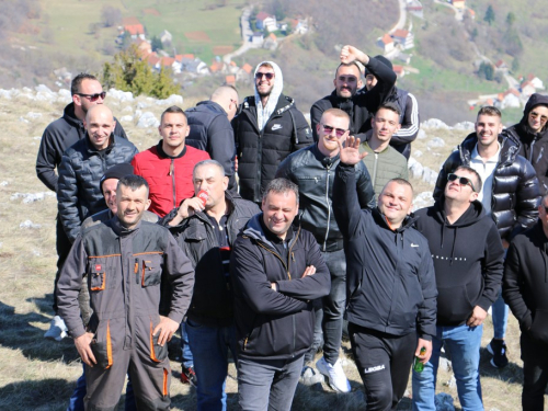 Mirno okupljanje na Zahumu: Ramci poručili – ''Ne damo svoje!''