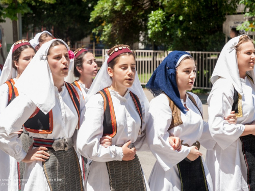 FOTO: Državna smotra izvornog folklora Hrvata u BiH