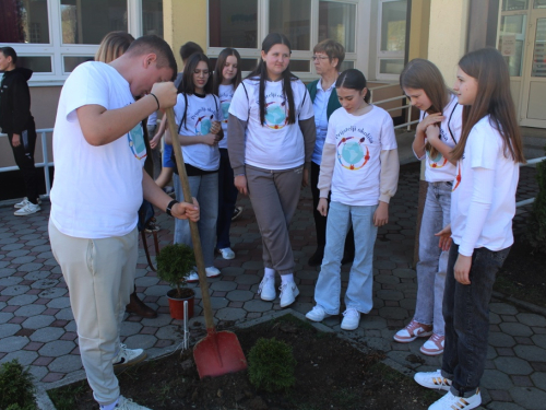 FOTO: U Prozoru održana edukativna radionica o važnosti šuma