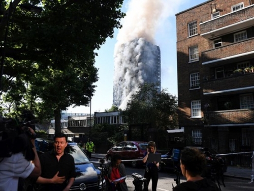 Požar u Londonu pokrenula je iskra iz hladnjaka, a rasplamsala fasada?
