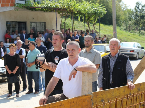 FOTO/VIDEO: Na Uzdolu obilježena 23. obljetnica stravičnog pokolja nad Hrvatima