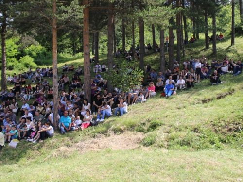 FOTO: Na Uzdolu svečano proslavljen sv. Ivo i 160. obljetnica župe