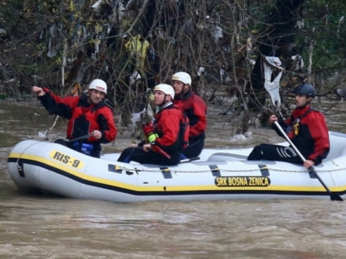 Policija nastavlja pretragu u rijeci Bosni za dvojicom radnika turskog Cengiza