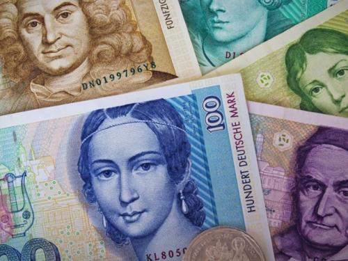 Nijemci i 22 godine od uvođenja eura mijenjaju marke u eure