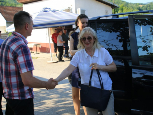 FOTO: Hrvatski član Predsjedništva BiH na druženju s ramskim HDZ-om