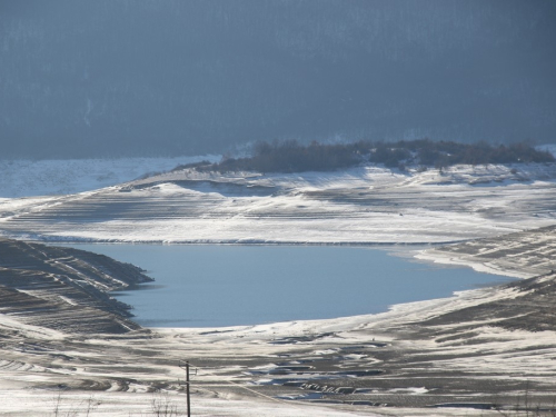 FOTO: Minusi počeli lediti Ramsko jezero