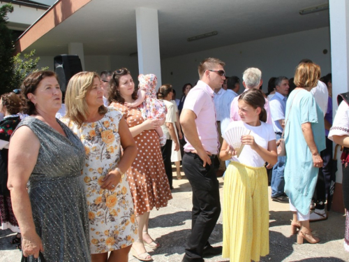 FOTO: Mlada misa fra Franje Barabana u Rumbocima