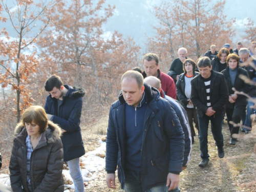 FOTO: Put križa - Treća korizmena nedjelja u župi Uzdol