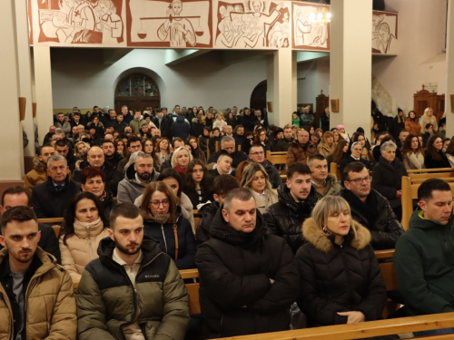 FOTO: Polnoćka na Šćitu