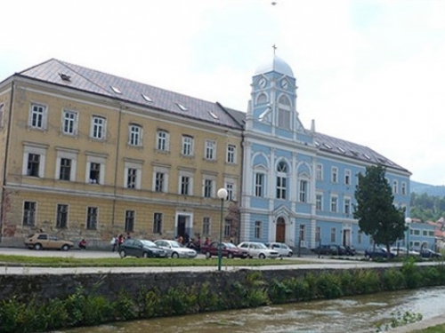 Katolička crkva očekuje povrat KŠC-a Travnik u svoje vlasništvo