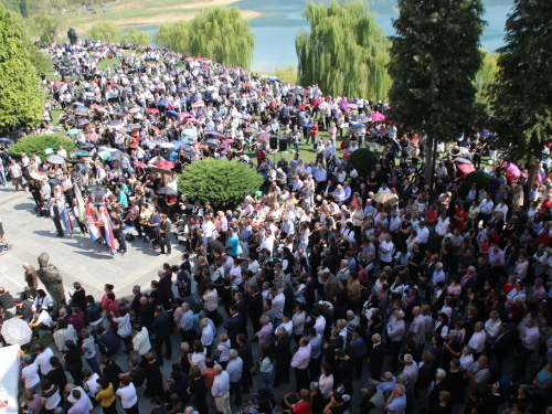 FOTO/VIDEO: Mala Gospa Rama-Šćit 2016.