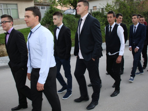 FOTO/VIDEO: Matura 2016. - Defile mladosti i ljepote na ulicama Prozora