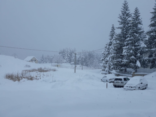 FOTO: Visina snijega na Orašcu 76 cm