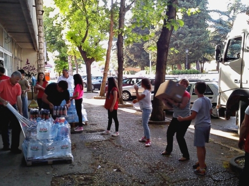 Tisuće tona vode i hrane iz Hercegovine putuju u Bosnu