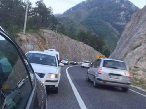 Jablanica - Mostar: Na dvije lokacije prometuje se jednom trakom